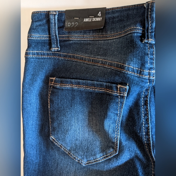 NWT, 1822 Denim Adrianna Dark Wash Stretchy Mid Rise Ankle Skinny Jeans. Sz 4 - Picture 5 of 11